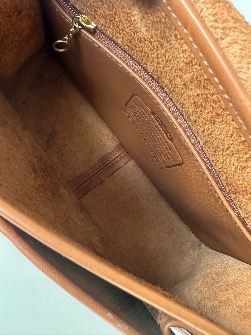 Coach Rambler Tan Leather Flap Crossbody Bag Turn-Lock Closure Handbag - Picture 7 of 16